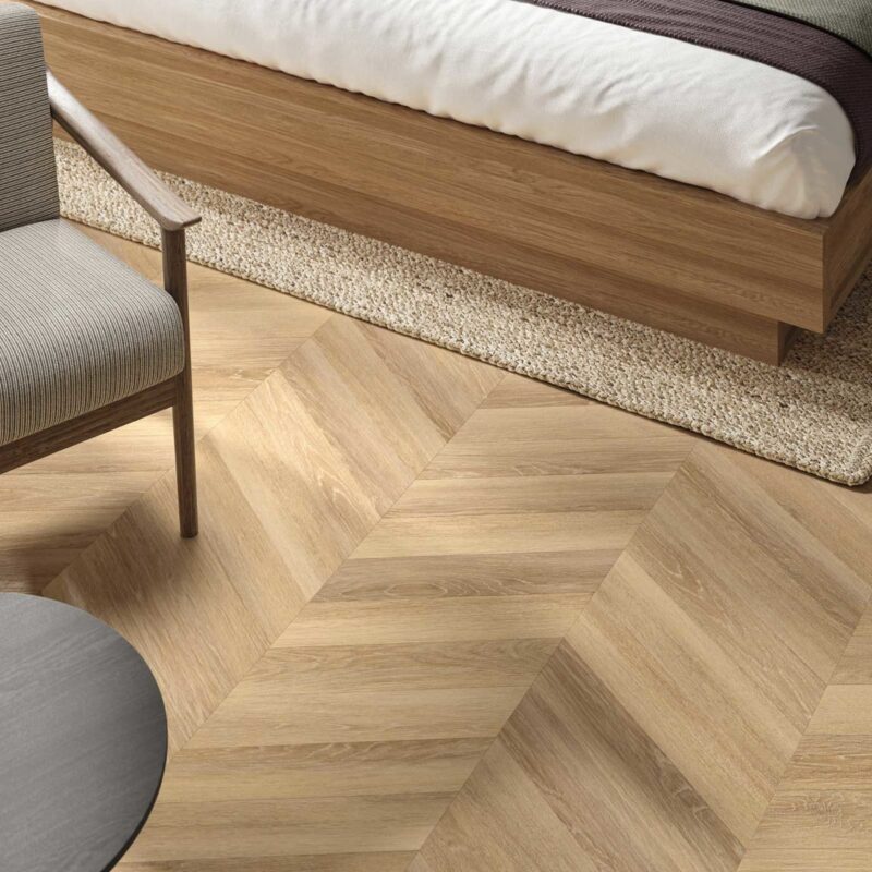 Vinil | Matlo Oak in Chevron Vinil | Matlo Oak in Chevron